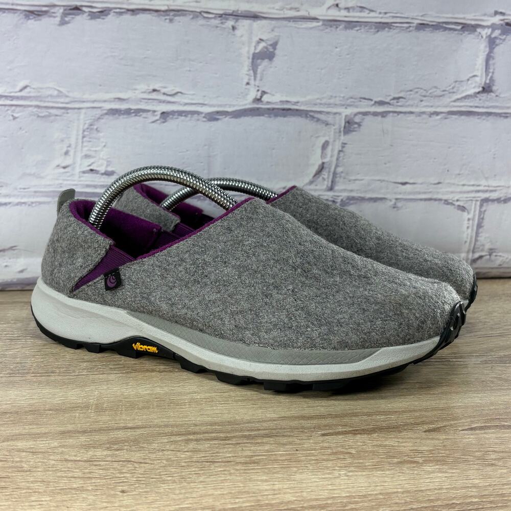 Topo Athletic Rekovr 2 Grey Purple Comfy Recovery Slippers Women's Size 8.5